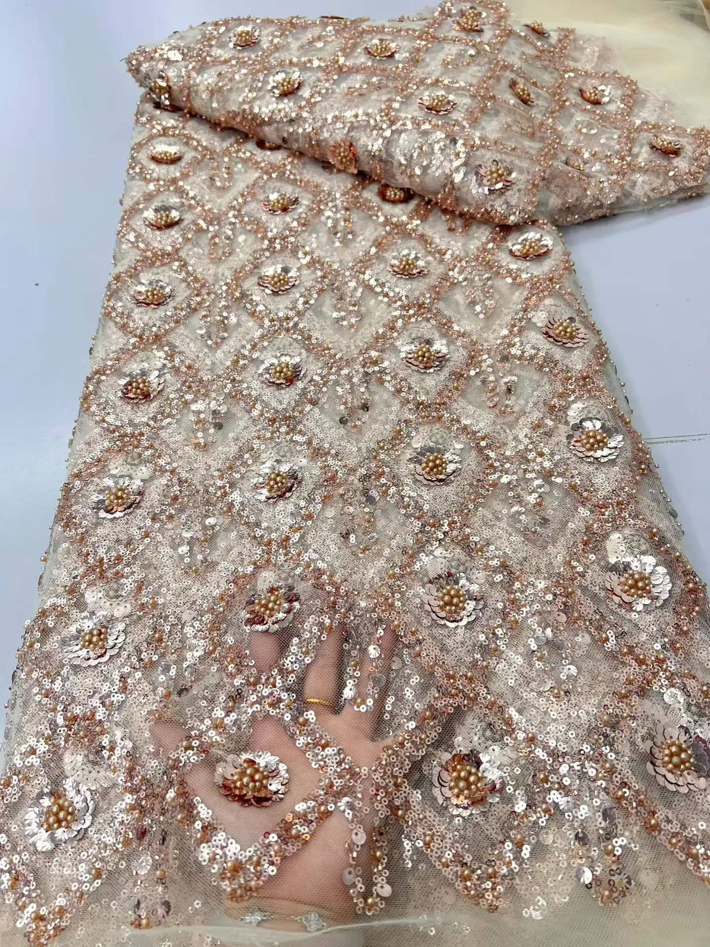 

Африканские роскошные кружевные ткани с пайетками 2026: Новейший французский тюль с вышивкой бисером для вечеринок, свадеб и шитья