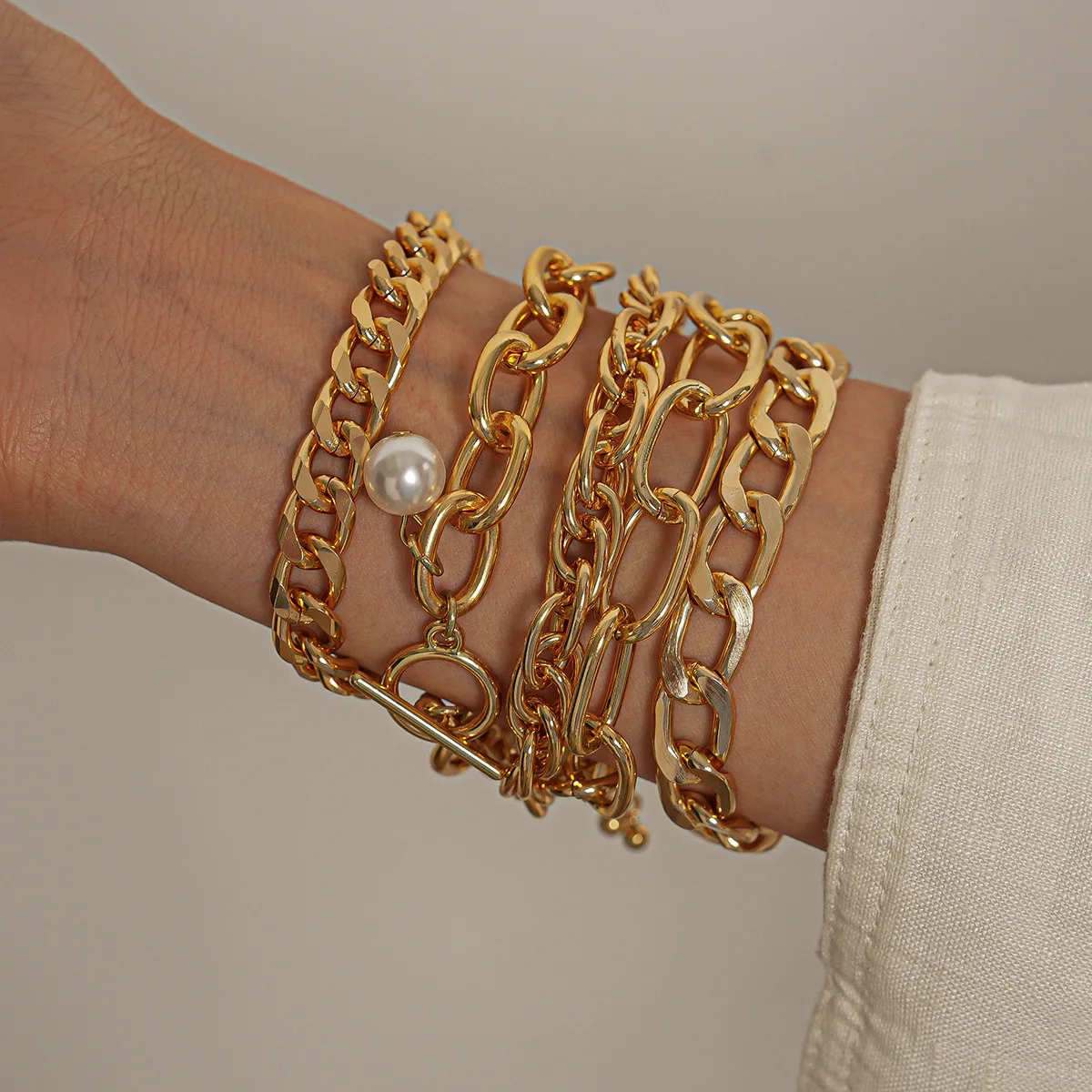 

4 Pcs 5pcs Minimalist Gold Color Link Chain Bracelet Bangle for Women Men Inlaid Rhinestone Pearl Stackable Bracelets Jewelry