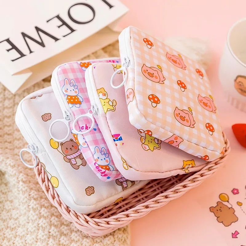 Kawaii Makeup Pad Bear Napkin Bag for Women and Girls, Storage Bag, Purse, Sanitary Napkin Bag, Mini Data Cable Organizer