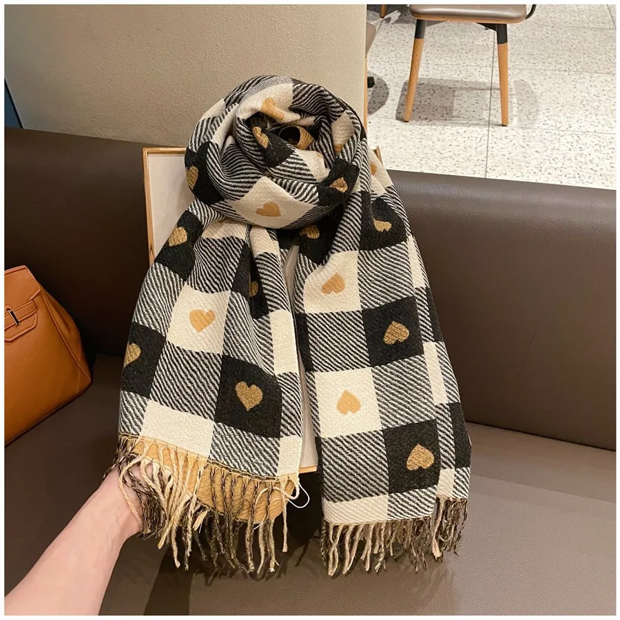 

Женский клетчатый шарф с сердечками, зимняя теплая мягкая шаль с бахромой, согревающая шею