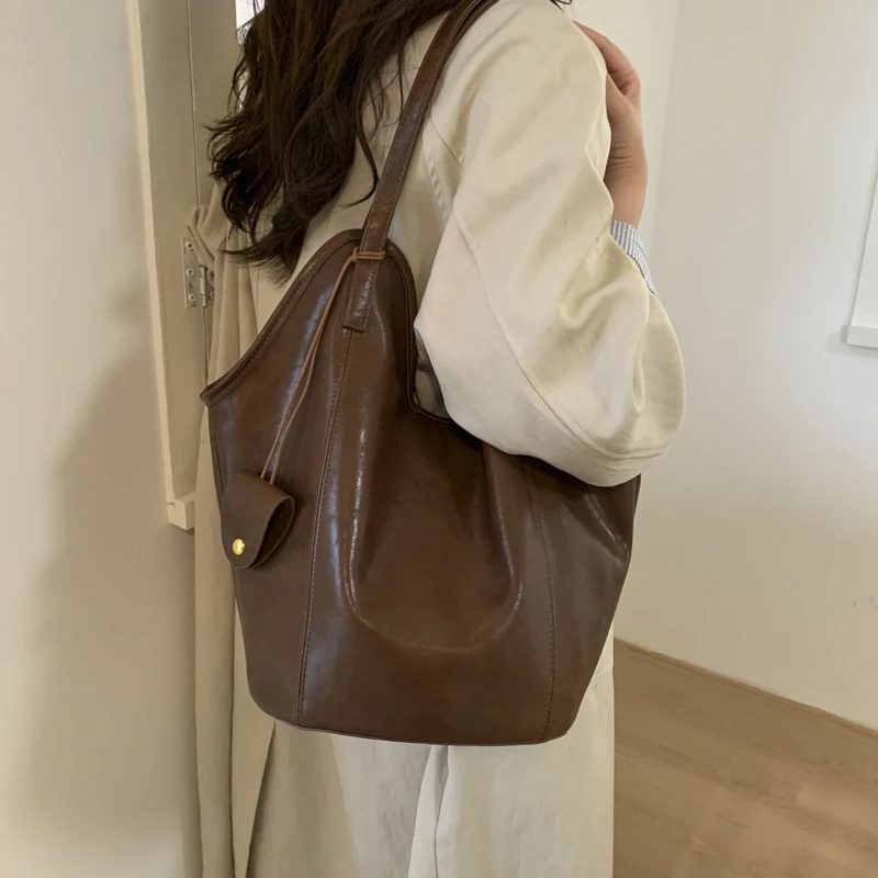 

Luxury Brand Ladies Shoulder Bag Women's Leather Crossbody Handbag Designer Tote Elegant Chic Durable Casual Office Messenger