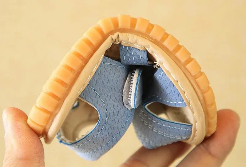 Baby Quietsch-Sandalen für Sommer, Kleinkinder Jungen Mädchen, Niedliche Freizeitschuhe, Rutschfeste Indoor-Lauflernschuhe – Detail 12
