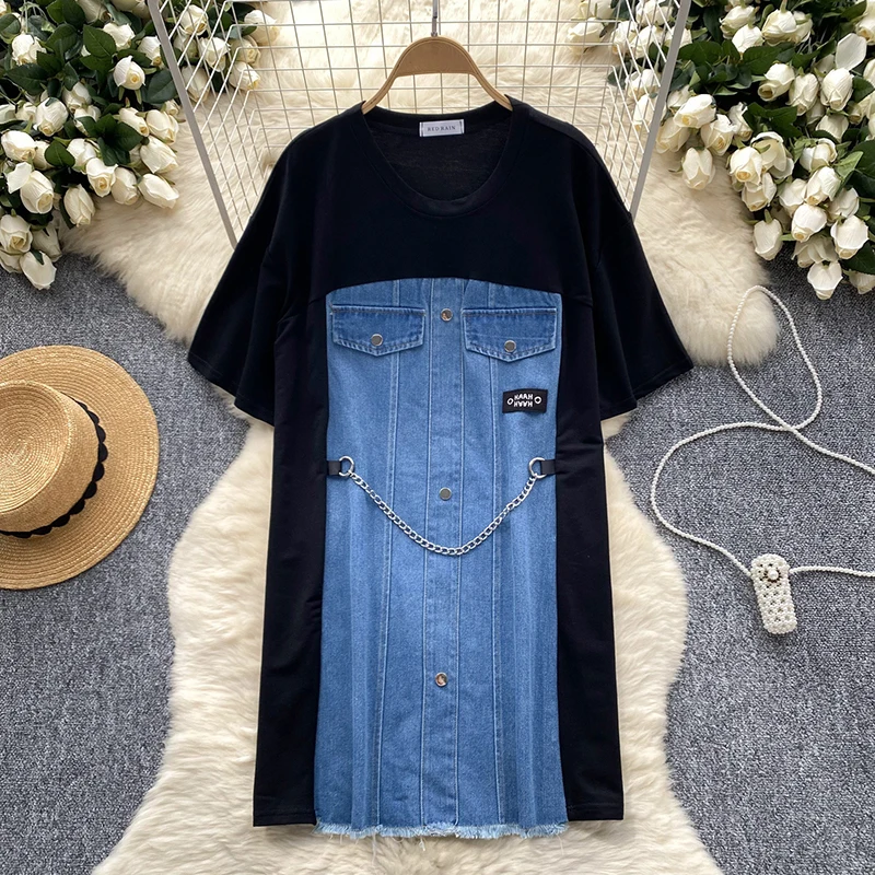 Moda coreana falso vestido de camiseta de duas peças com sentido de design feminino, pescoço redondo manga curta retalhos denim saia casual