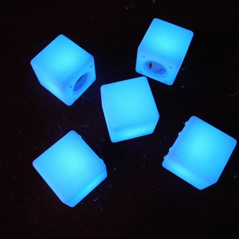 

Plastic Furniture LED Cube Stool Light Used in club bar and gym decoration