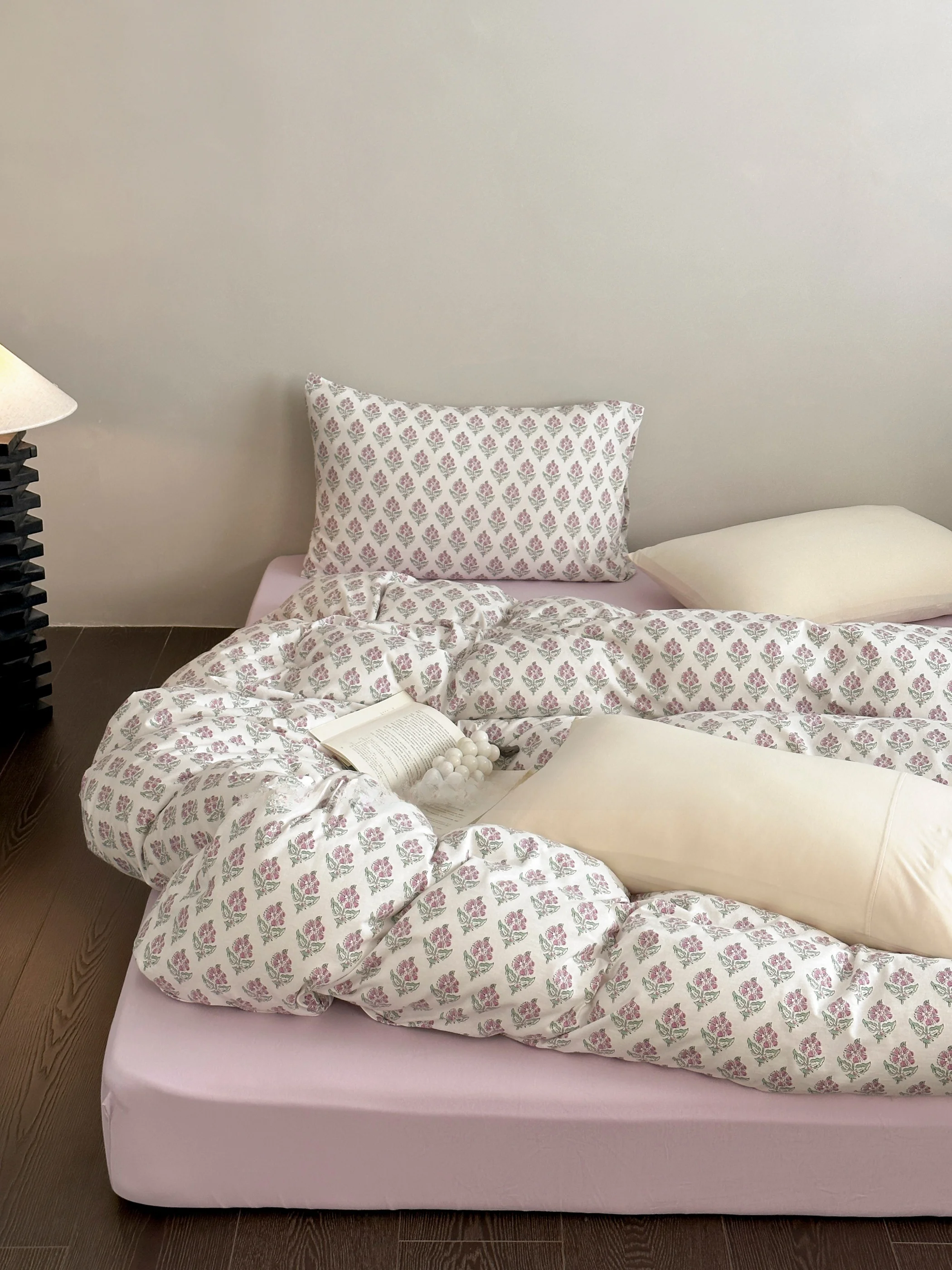 

Комплект постельного белья Fuchou House из четырех предметов: винтажный этнический стиль, цветочный принт, 100% хлопок, трикотаж, мягкий, комфортный для всех сезонов