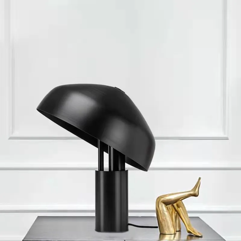 Nordic minimalist metal LED desk lamp modern designer AC powered hotel front desk bedroom bedside room decoration