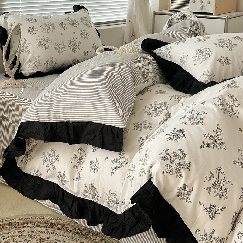 

WEPICK 1.2/1.5/1.8/2.0M French Retro 3/4PCS 100% Cotton Hepburn Bed Sheets Black White Lace Quilt Cover Bedding Set Home Textile