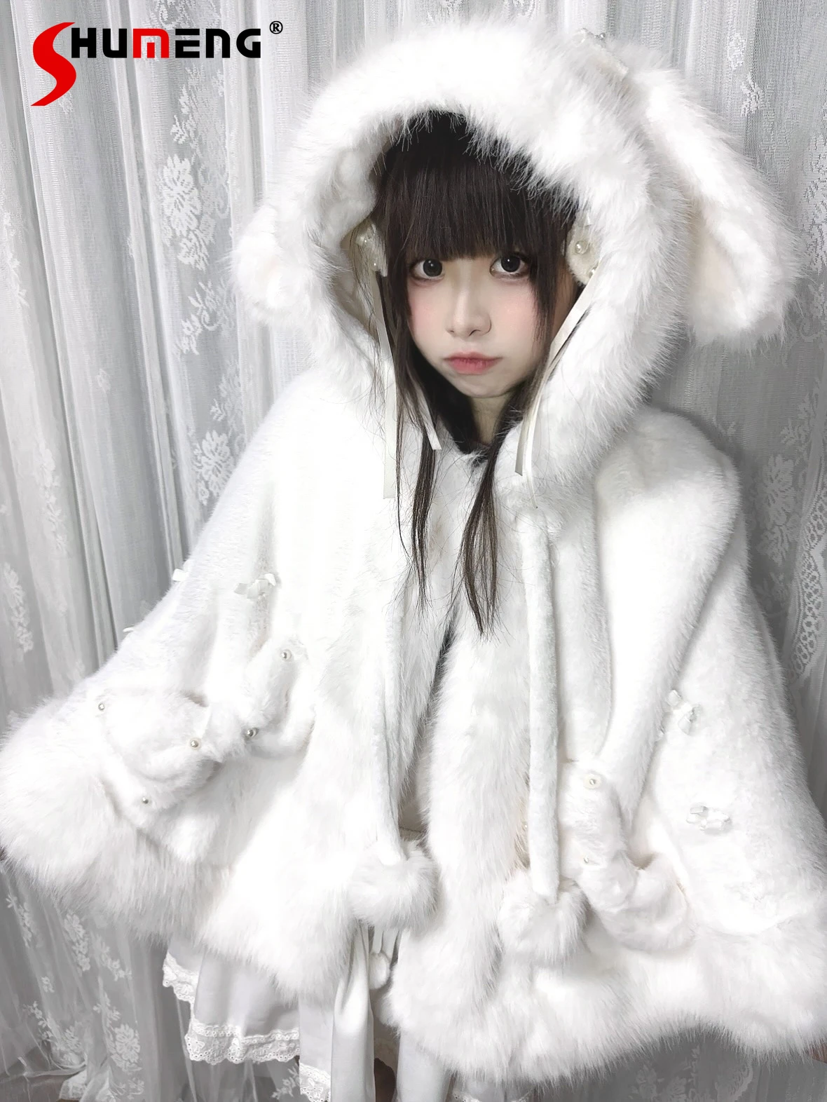 

2025 Winter New Soft Girls Lolita Cos Faux Fur Hooded Cloak Women Japanese Loose Warm Jacket Princess Y2K Party Capes Ponchos