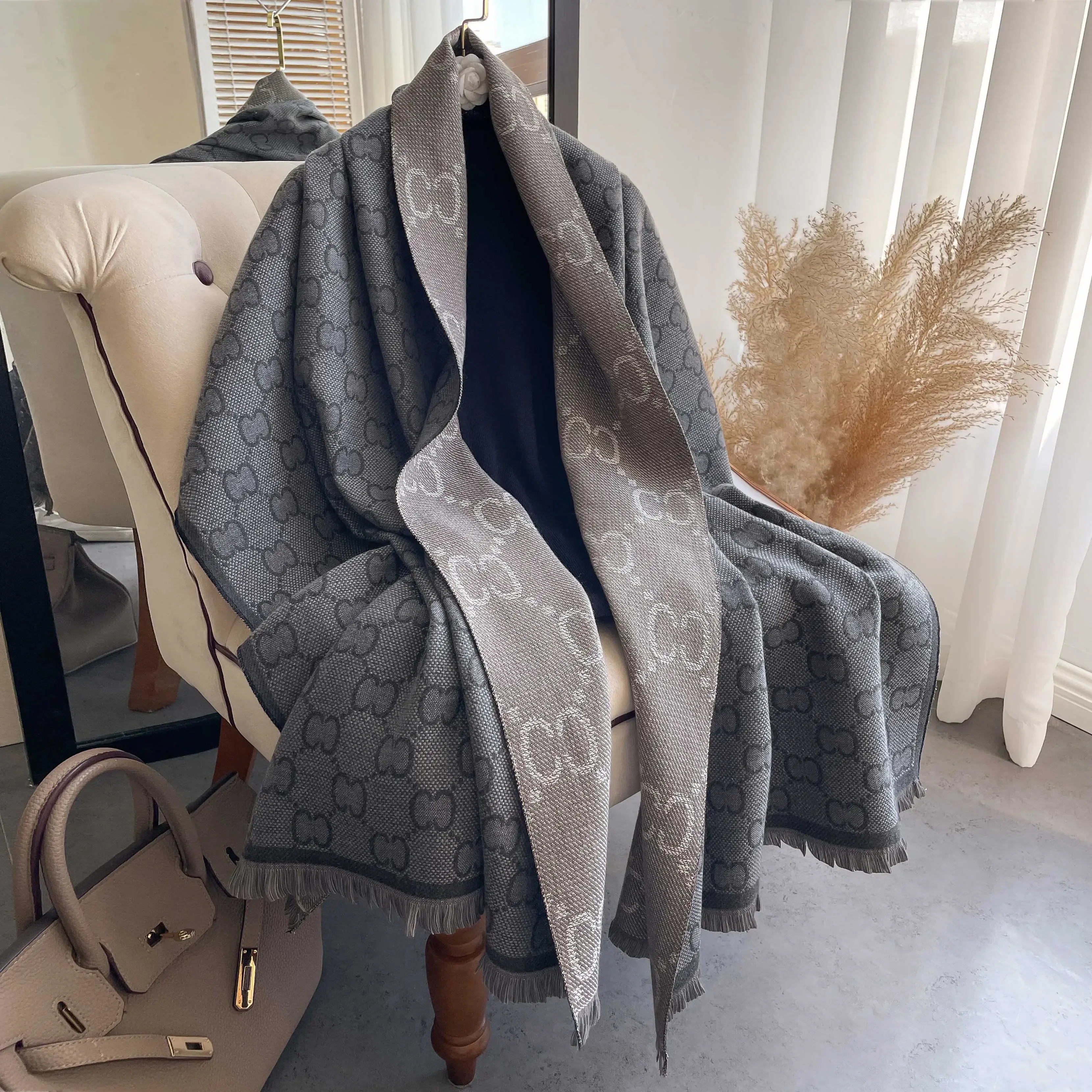 New Winter Warm Cashmere Wraps Women Scarf Luxury Design Pashmina Thick Shawl Blanket Bufanda Foulard Travel Poncho Stoles