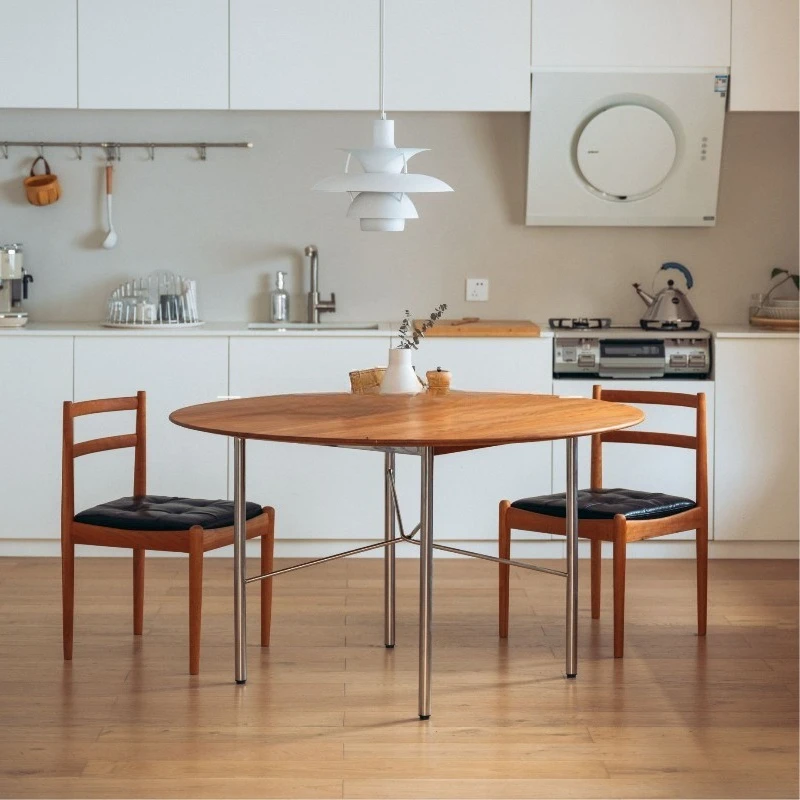 الشمال اليابانية الحديثة بسيطة غرفة الطعام غرفة المعيشة الرجعية الفولاذ المقاوم للصدأ طاولة مستديرة المنزلية شقة صغيرة طاولة طعام
