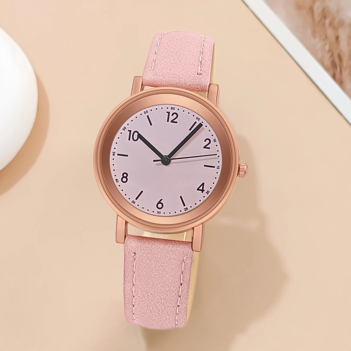 Popular and Fashionable Minimalist Women Frosted Quartz Watch with Luminous Dial