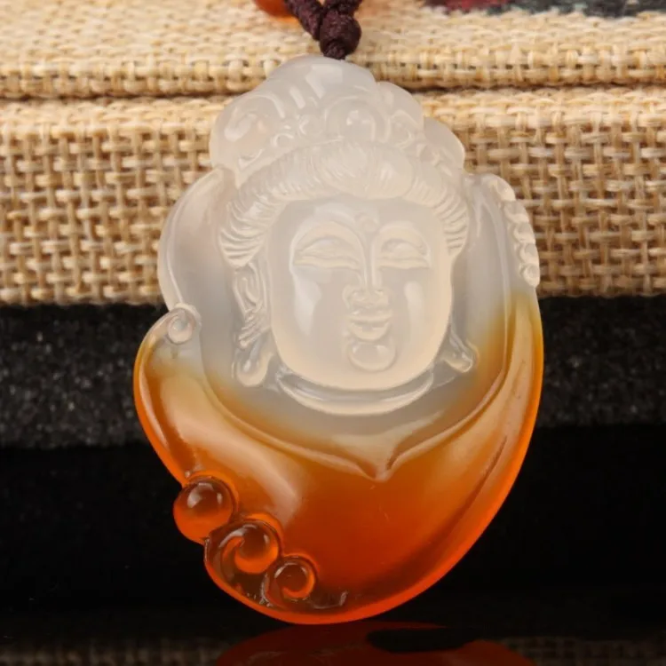 

Natural Ice Colored Agate Guanyin Bodhisattva Pendant Men's Beautiful Color Jade Chalcedony Guanyin Head Pendant Jewelry