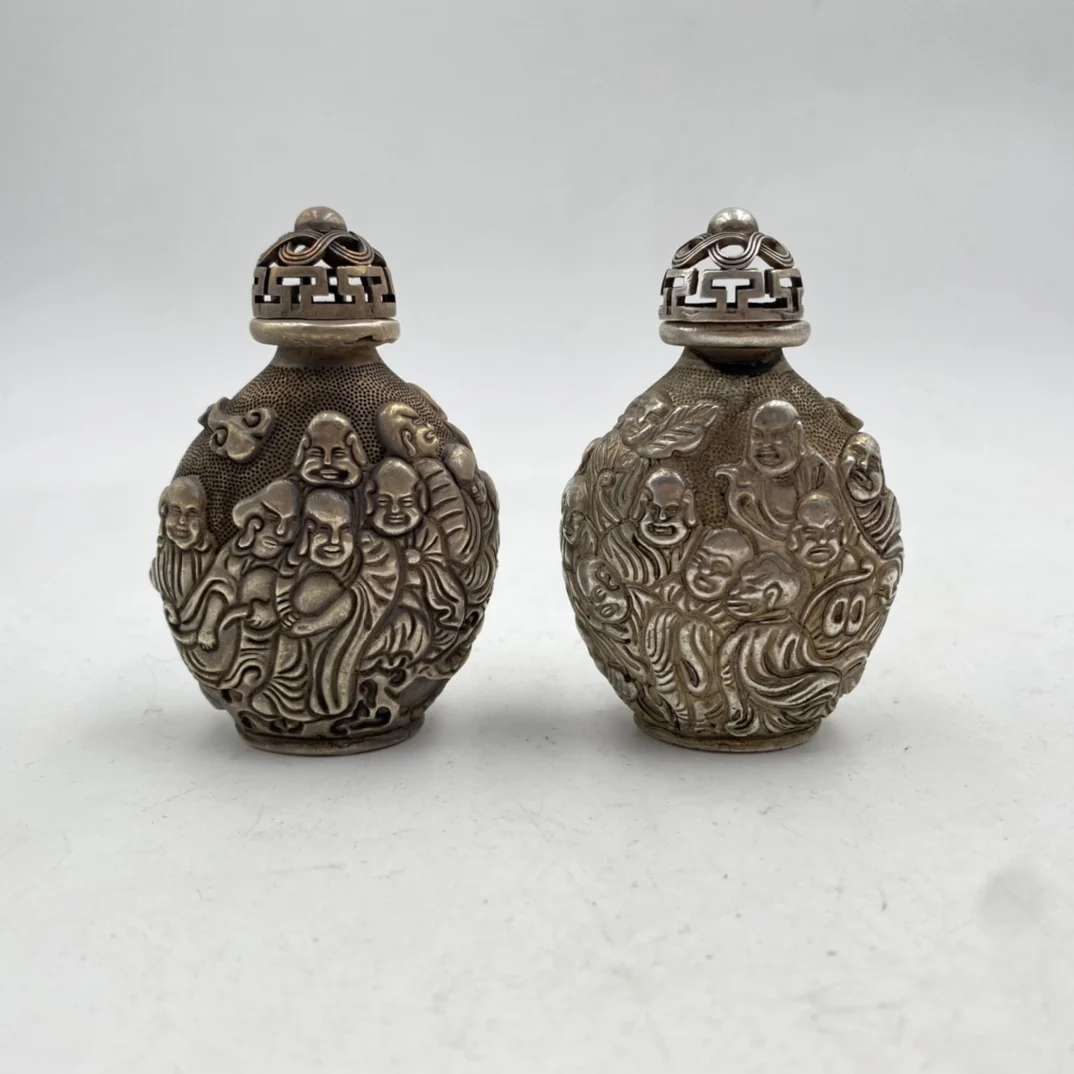 Chinese white copper snuff bottle cigarette set hand-made white copper 18 arhats collection antique snuff bottle ornaments