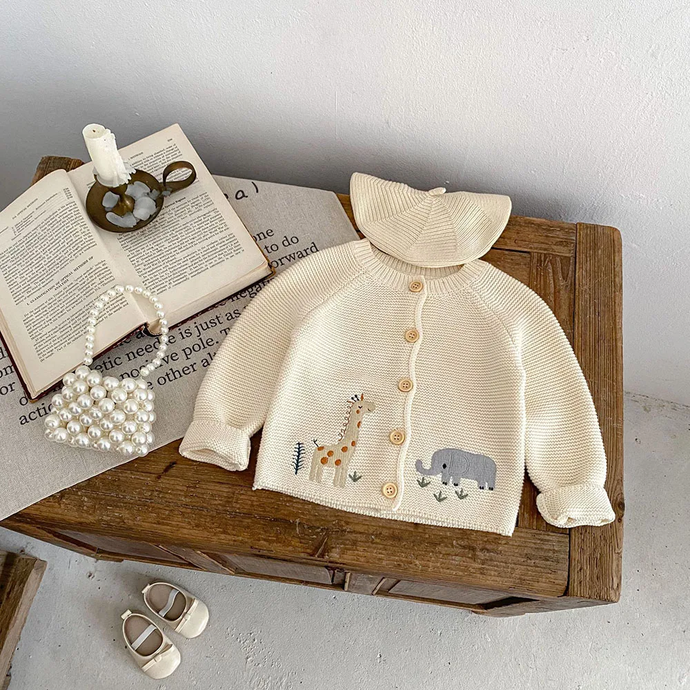 

0-3 Y Autumn Baby Girls Clothes Animal Embroidery Sweaters Beige Knitwear O Neck Cardigans