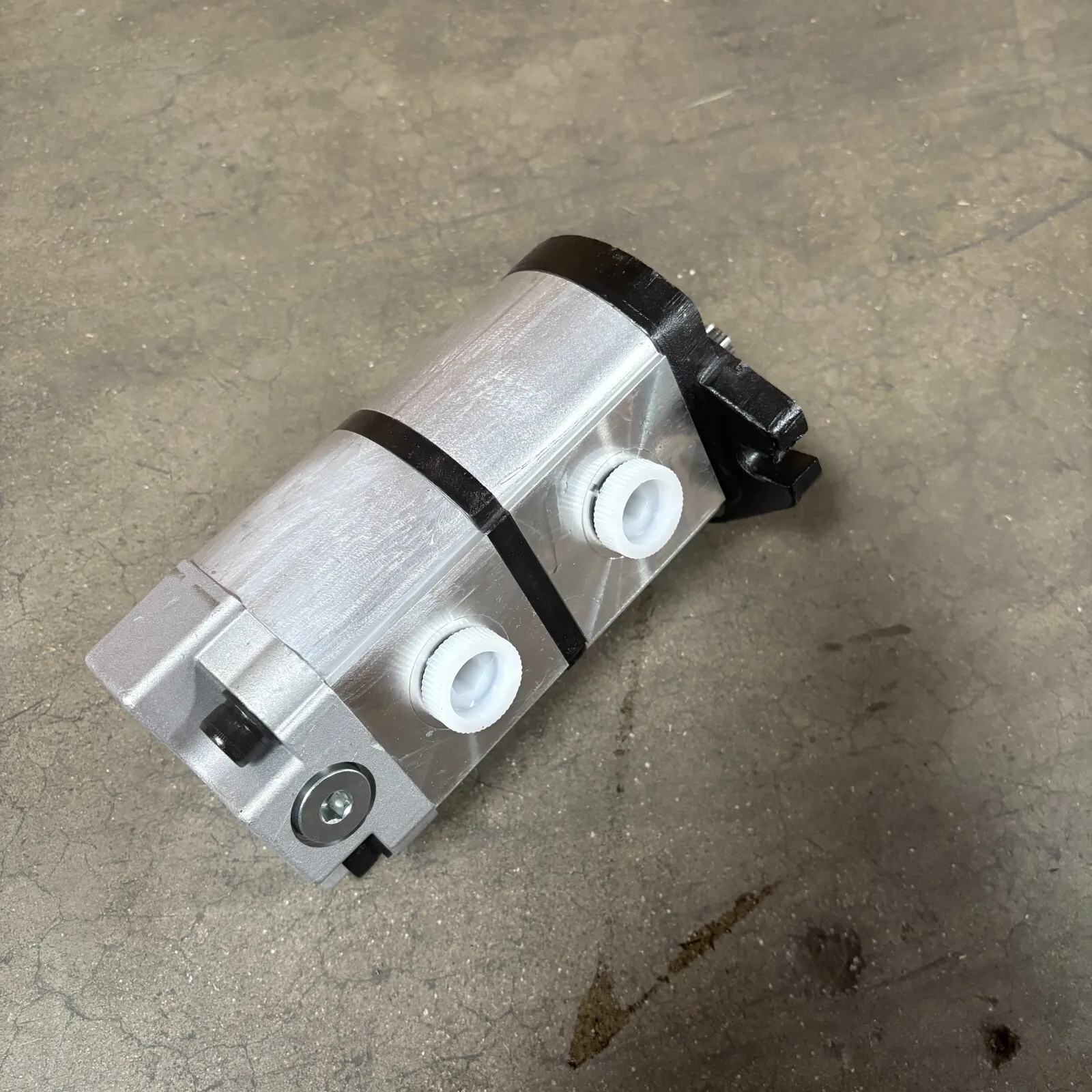SY65W GEAR PUMP 9 TEETH FITS FOR SANY WHEEL EXCAVATOR