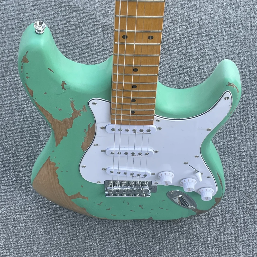 In stock new high-quality relic left-hand ST electric guitar green  hand-made old-style relic electric guitar Immediate delivery