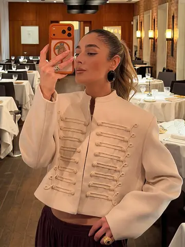 Женские короткие куртки Spring Chic