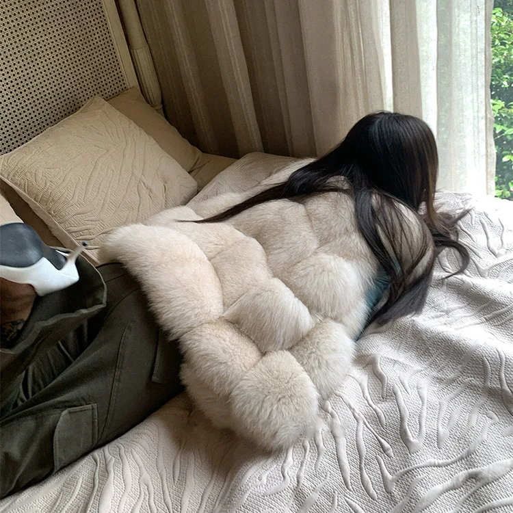 UMI MAO Berlin Kiss Fox Fur Vest Fur Coat Women Slim Fit High-end Versatile Frost Color Back Fur Jackets Femme