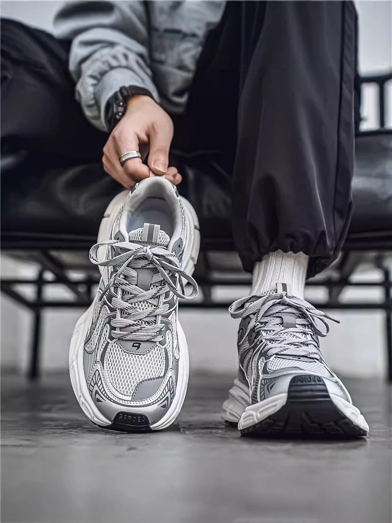 

Men's Breathable Mesh Sporty Casual Shoes Summer Leisure Wide Head Big Foot Hong Kong Style Dad Trendy Shoes Fashionable All-...