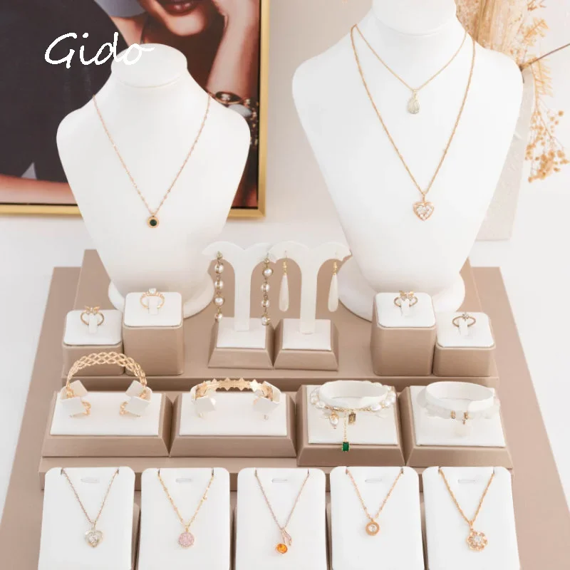 

Necklace Ring Earrings Jewelry Display Rack Jewelry Display Plate Commercial Hand String Rack Live Jewelry Display Props