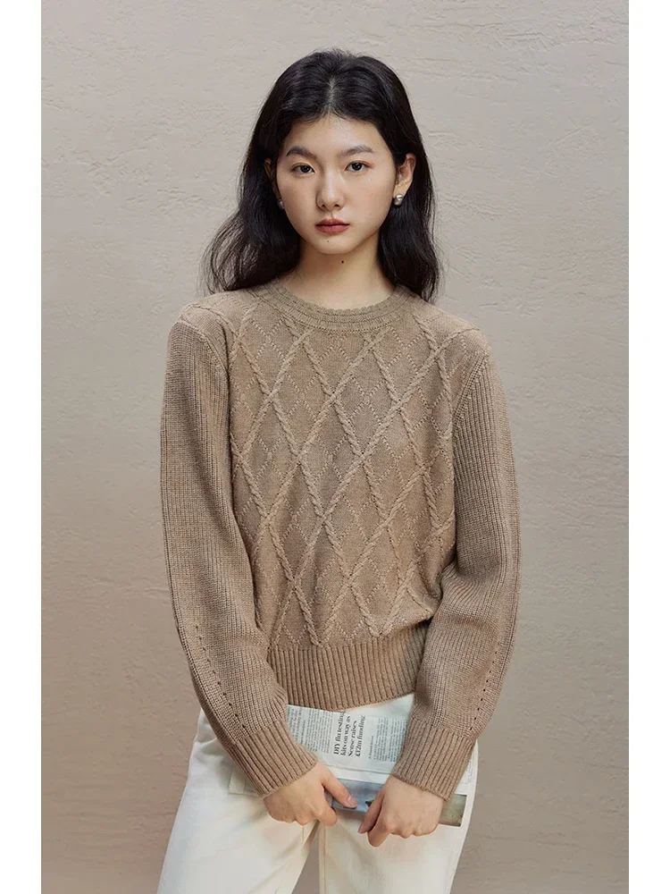 ZIQIAO Vintage Versatile Round Neck Cable Knit Sweater for Women 2023 Autumn Winter Retro Style Loose Pullover Sweater Female