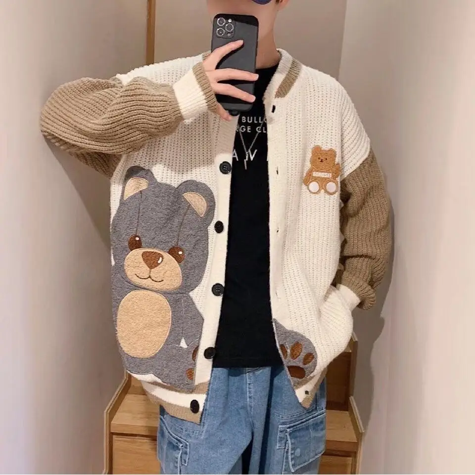 Nam Mùa Thu Đông Áo Len Phối Nhật Bản Cổ Nối Giày Lười Phong Cách Hốc Dệt Kim Cardigan Gấu Thêu