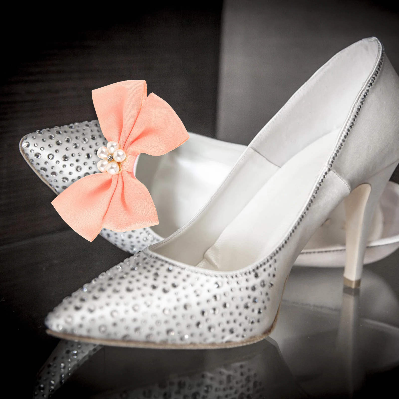 

2pcs White Bow Shoe Clips Satin Pearl Wedding Decorations Removable Buckle For Heels Flats Sneakers Shoe Jewelry Pins