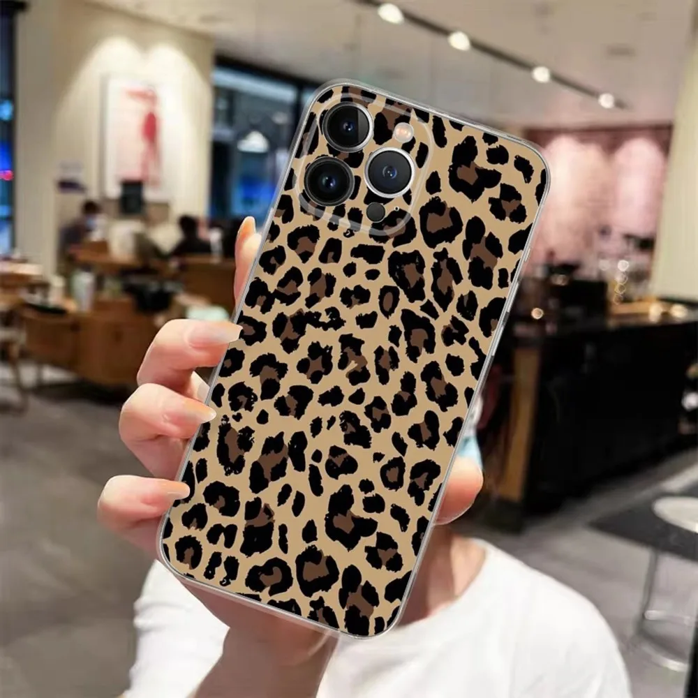 

Fashion Tiger Leopard Print Phone Case For iPhone 15 14 13 12 11 Pro Xs Max Mini XR X 7 8 Plus Transparency Funda Anti Drop