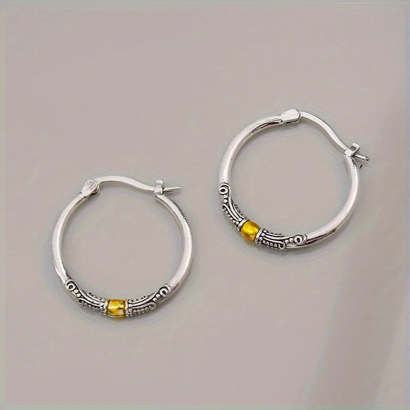 A Pair of Women's EarringsA Simple Retro Style and Dual Tone Texture Design Suitable for Vacation Banquets Jewelry Parties Gifts