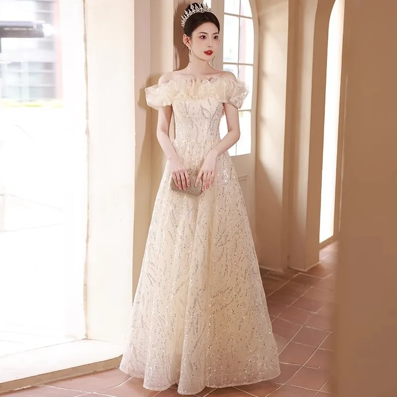 Elegant Evening Dress 2025 New Women's Champagne Color High End One Shoulder Birthday Banquet Temperament Niche Host Dress