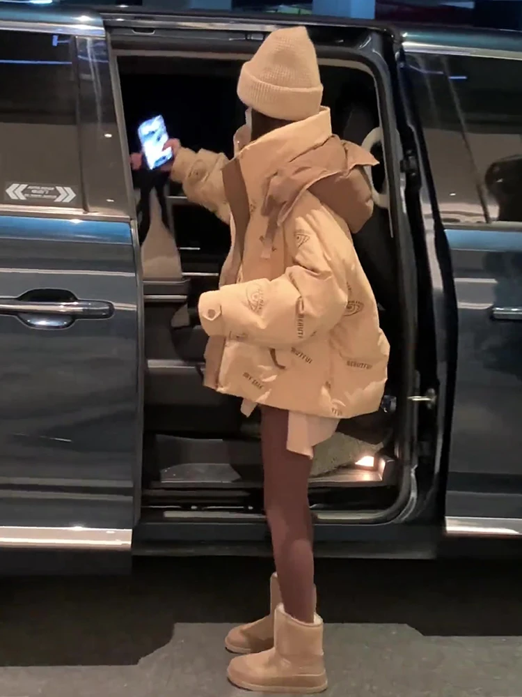 

Модная зимняя женская пуховая куртка с объемной вышивкой и принтом, с капюшоном, белая, на пуху, утепленная, повседневная, утолщенная