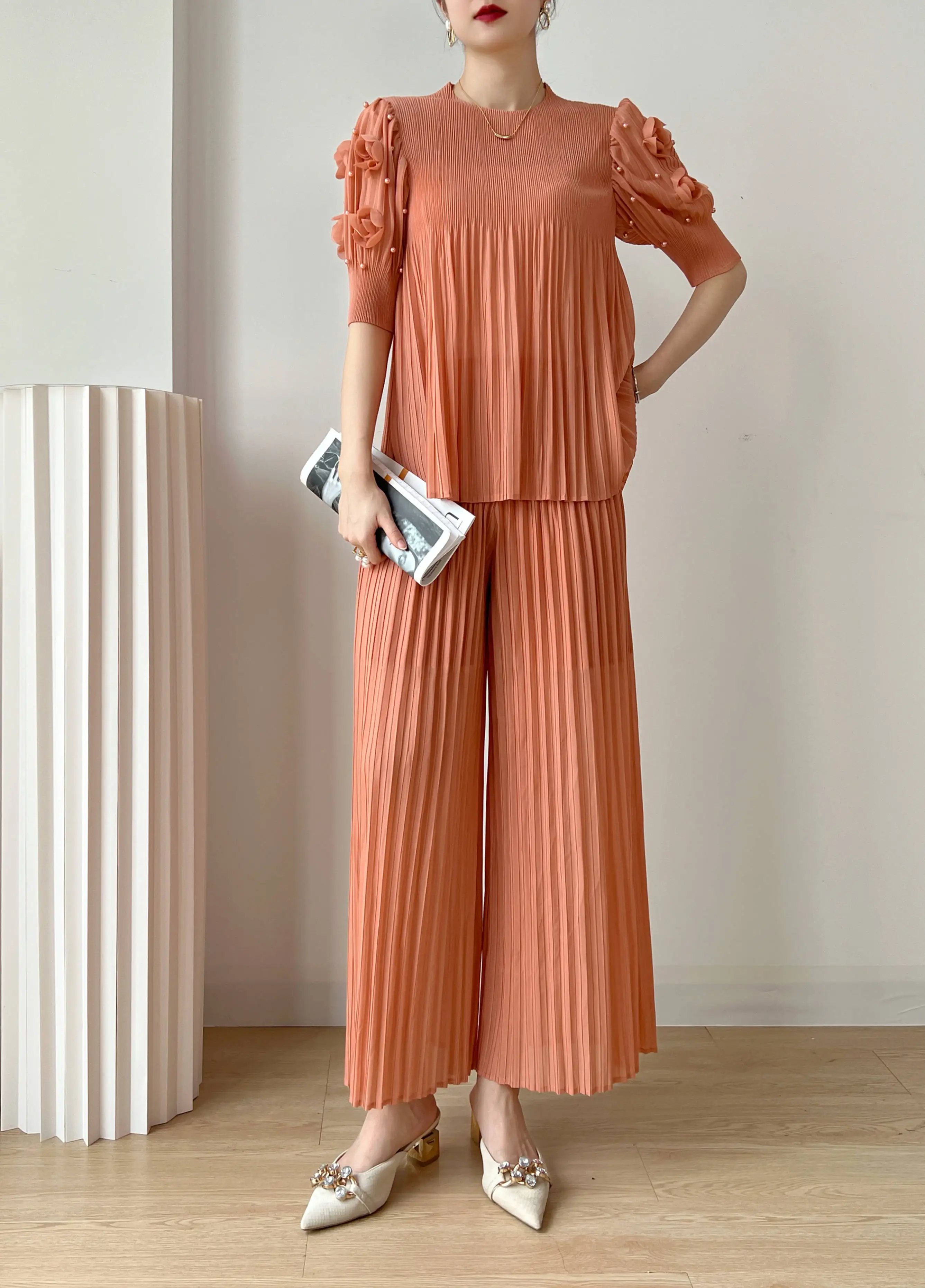 YUDX Miyake Pleated Gradual Solid Color Suit 2023 Early Autumn Fashion Short-sleeved Loose Casual Fit Thin Women Two-piece Suit