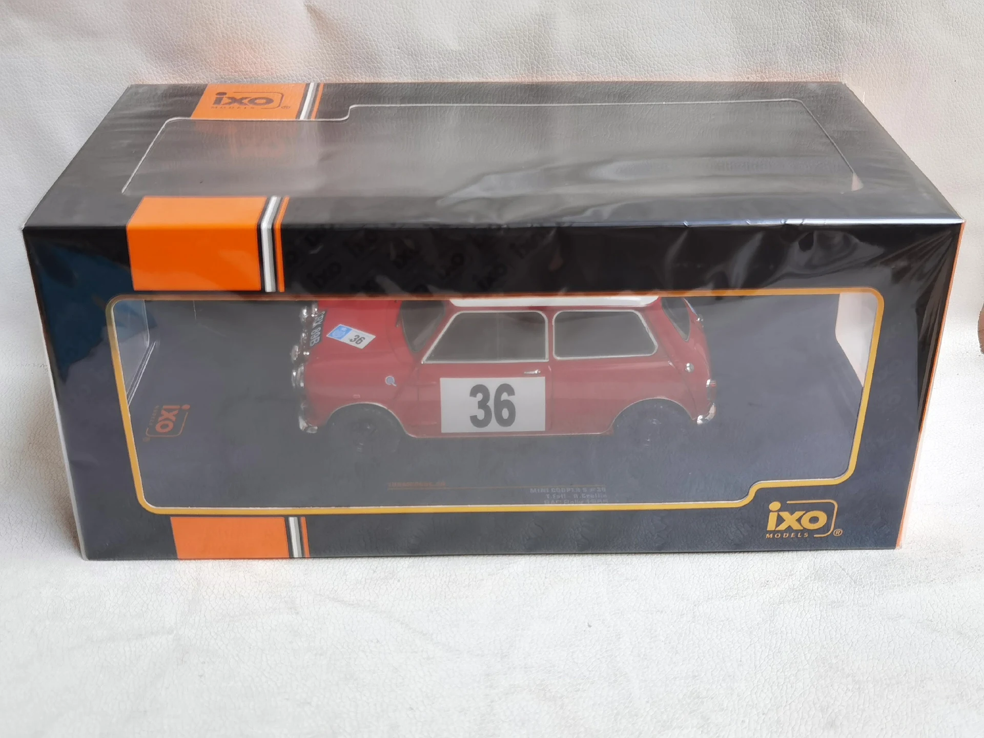 Diecast IXO 1/18 Scale MINI COOPER S #36 1965 B5 Alloy Car Model