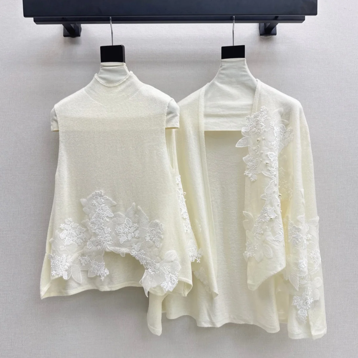 2026 High Quality Women's Rice White Lace Nail Bead Knitted Two Piece Set--2682274