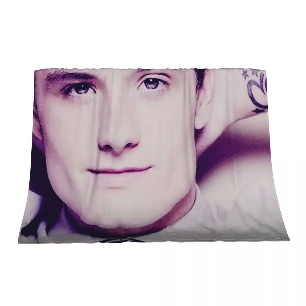 

whistle josh hutcherson Throw Blanket Bed Travel for winter Blankets