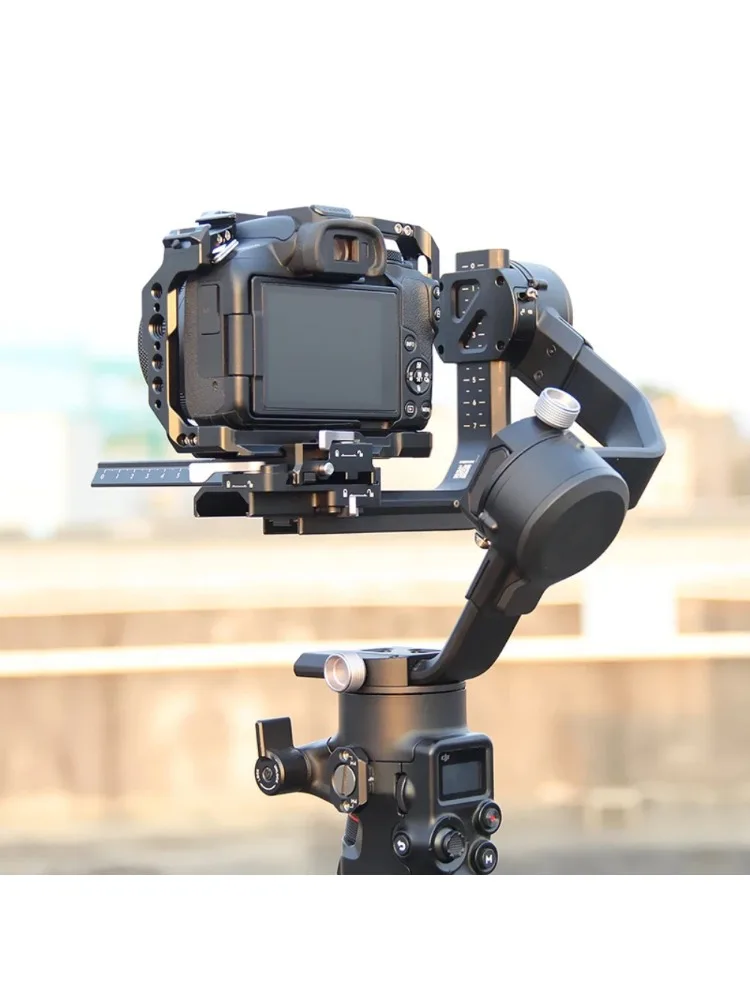 Klatka operatorska do aparatu Canon EOS R50, etui ochronne z mocowaniem Cold Shoe do lamp LED, mikrofonu, kompatybilna ze statywami Arca-Swiss — zdjęcie produktu 7