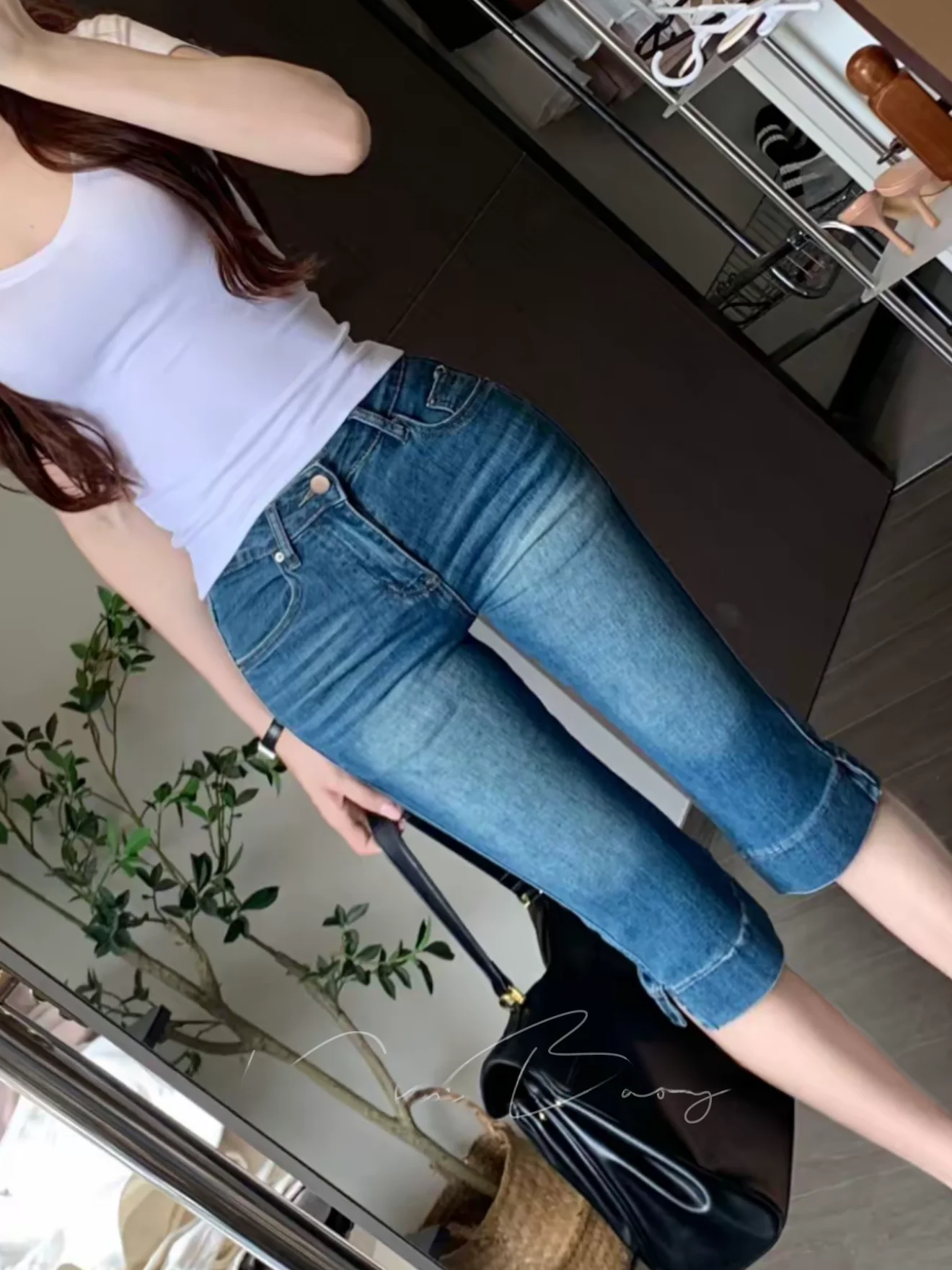 Fashionable Retro American Style Seven-Foot Tight-Fit Denim Shorts Women's High Elasticity Natural Waist Button Closure Jeans