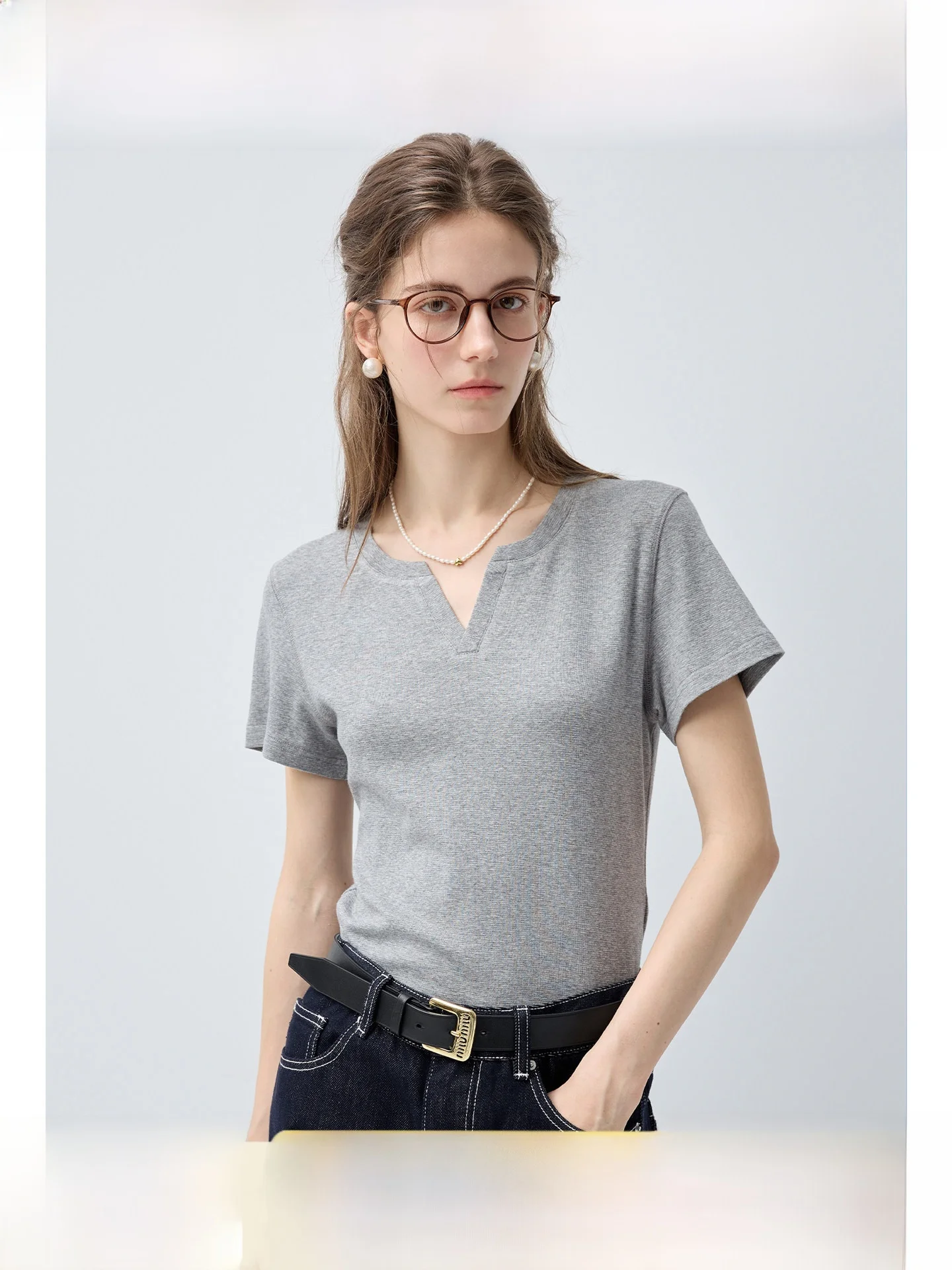 

plus Size Women's V-Ne T-irt Slim Fit ort Sve Casual Spring New Sle for Plump Women Versatile Top Breathable Skin-...