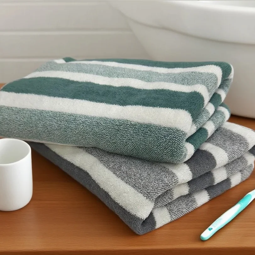 

1-pack thick bath towel, strong water absorption and quick drying, non shedding, durable - very suitable for families, beaches,