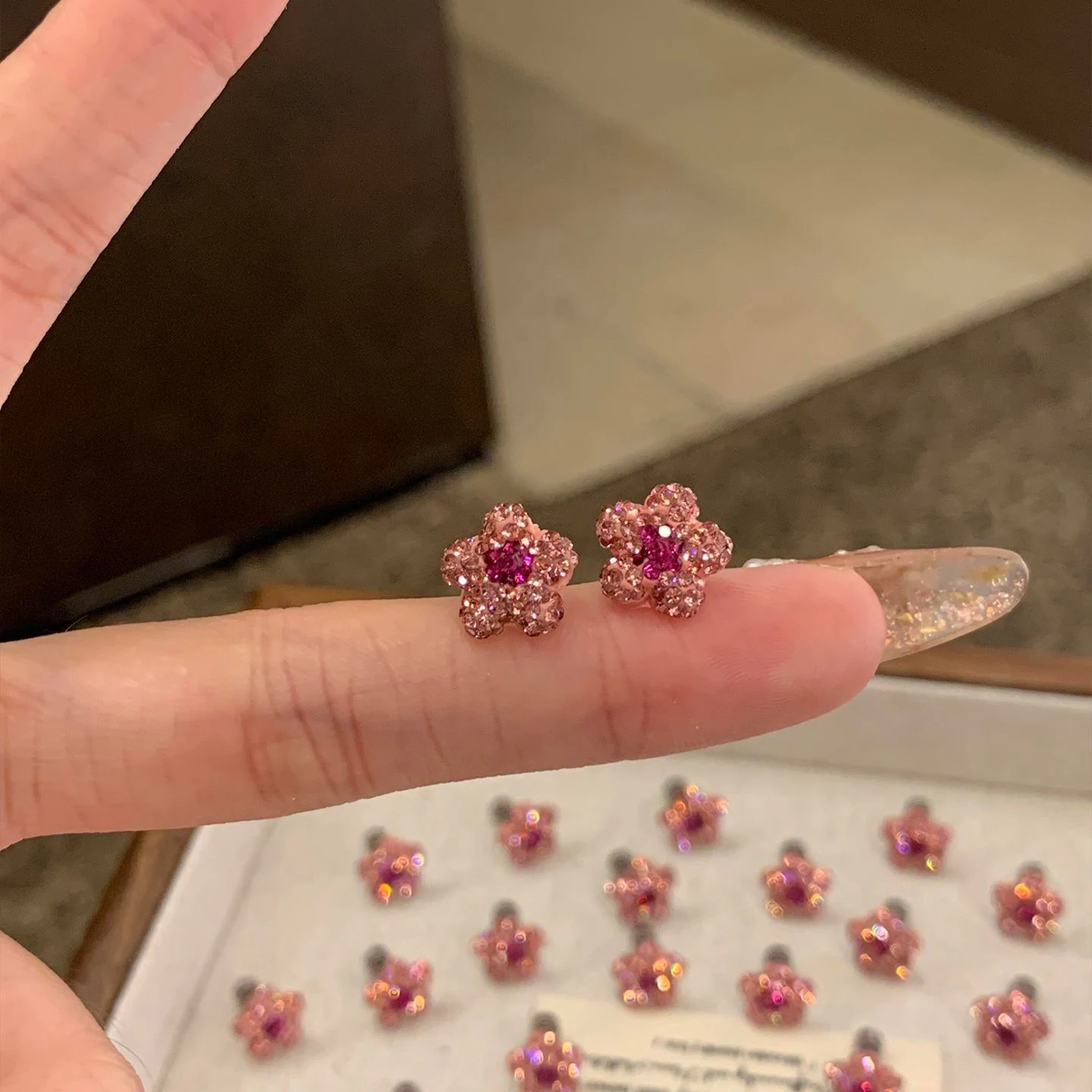 Sweet pink small flower earings stud new in high-end light luxury sparkling earrings for women stacking style party jewelry gift