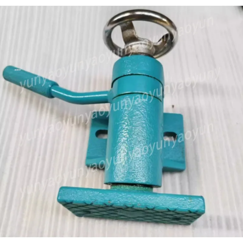 

Woodworking Machinery Parts, Clamping Devices, Material Holders, Springs, Motor Brackets, Handwheel Screws