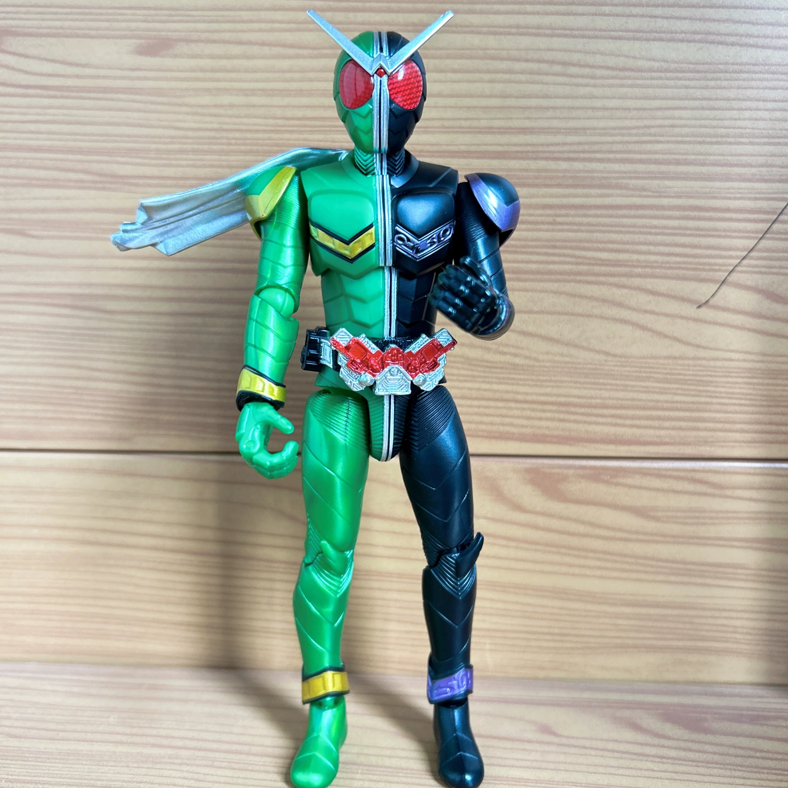 반다이 가면라이더 마스커드 라이더 액션 피규어 데케이드 & 더블 관절형 사운드 버전 수집용 장난감 데스크탑 장식 선물