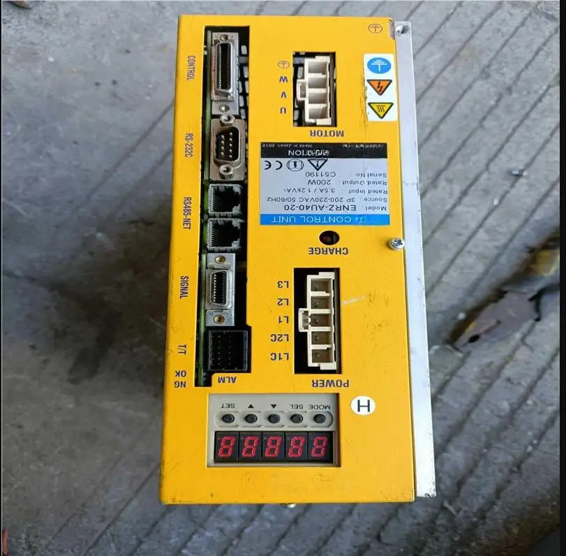 

Серводрайвер и двигатель ENRZ-AU40-20 и ENRZ-TU008-S, бывшие в употреблении, в хорошем состоянии.