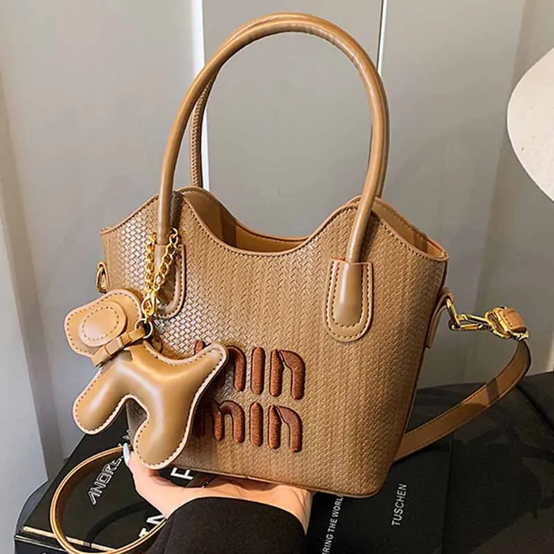 حقيبة يد مايكرو تريند لعام 2025، محفظة كتف وكروس قابلة للتحويل للنساء، حقيبة يد من الجلد المعاد تدويرها ليلاً ونهارًا