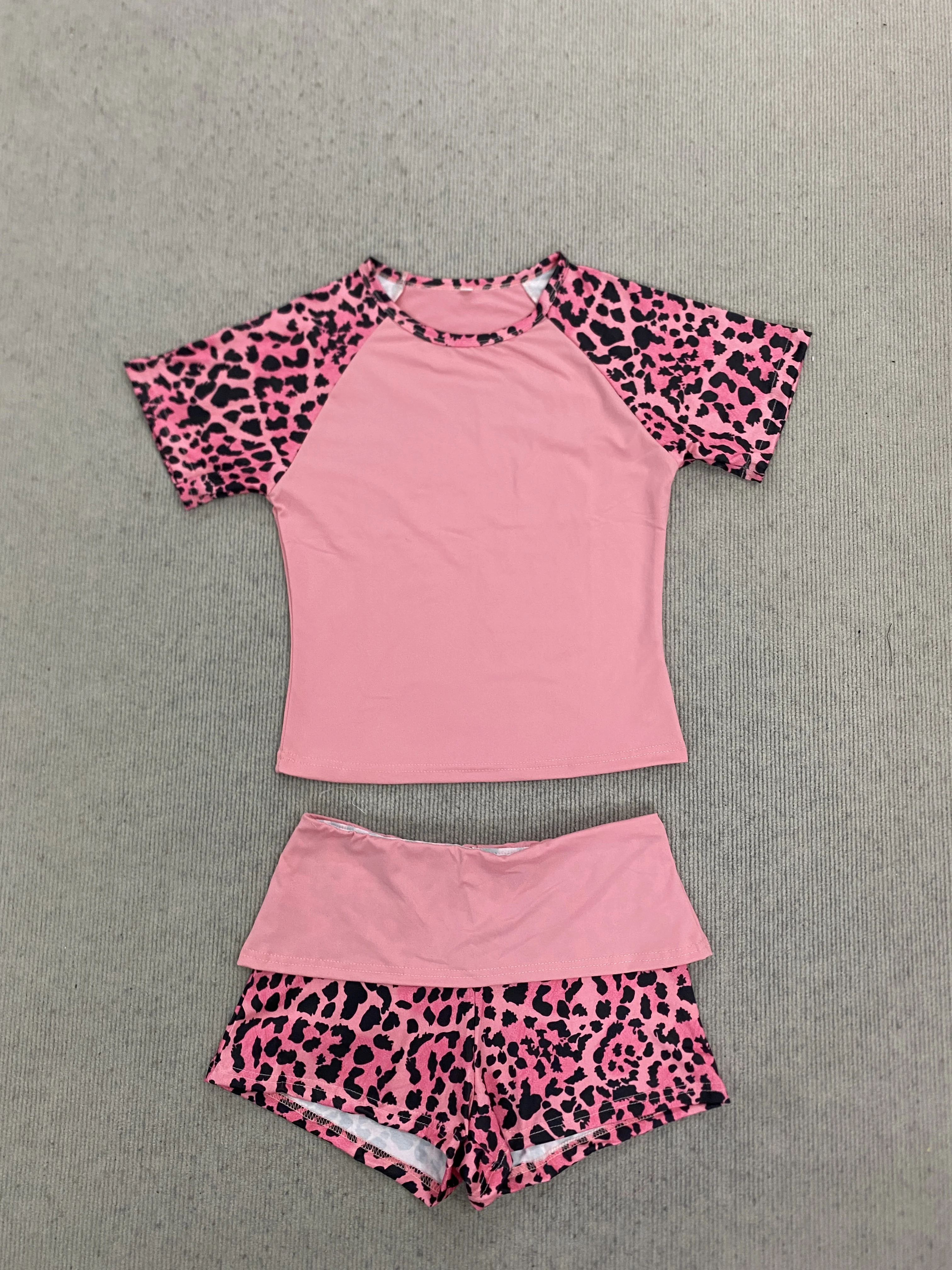 

European and American trendy fashion retro highstreet casual versatile short sleeved shorts set