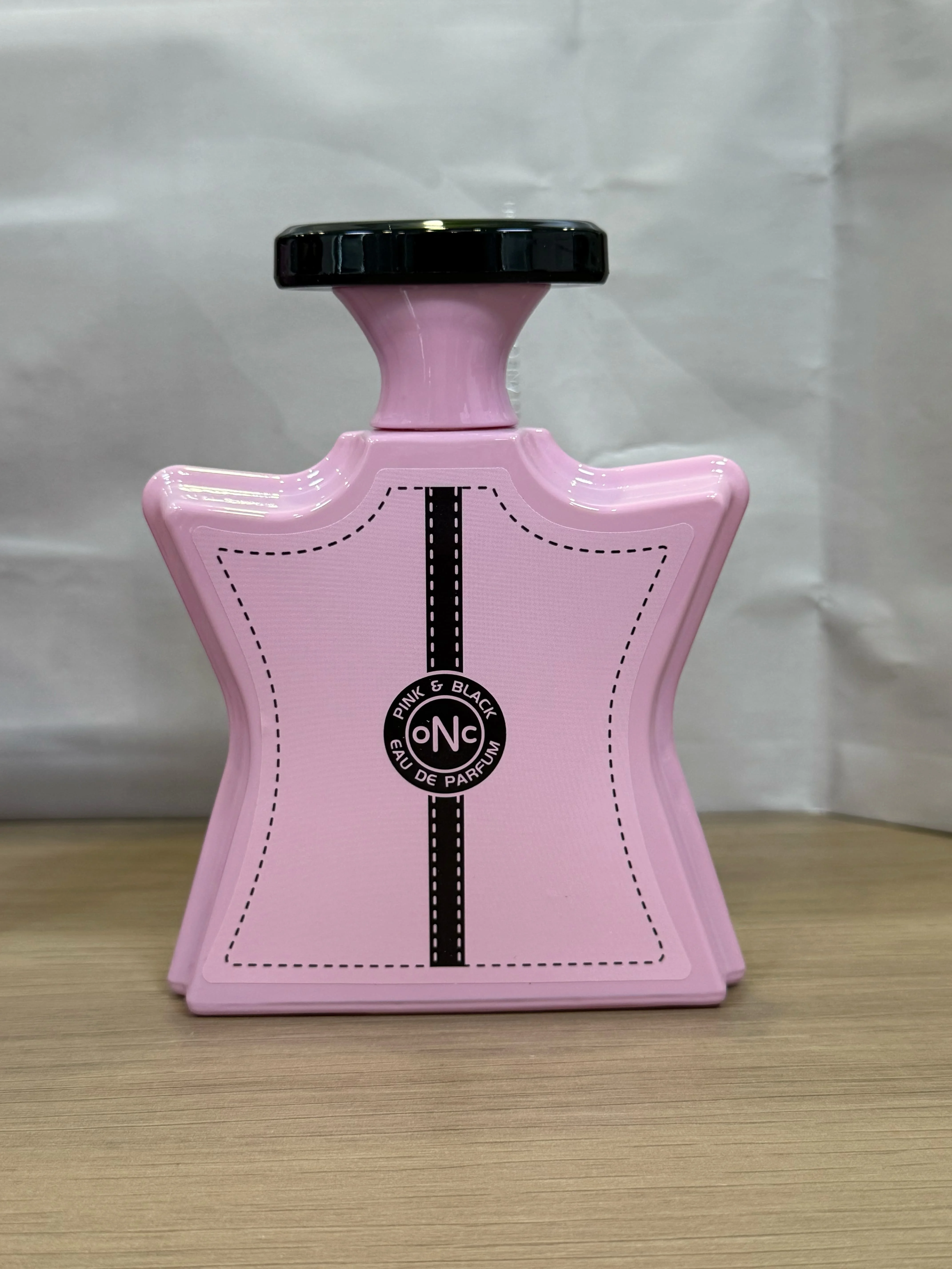 Tribeca Greenwish Village Bleecker Street Eau De Parfum 100ml – Drewnisty, amberyowy, długotrwały zapach unisex, luksusowy prezent na Boże Narodzenie