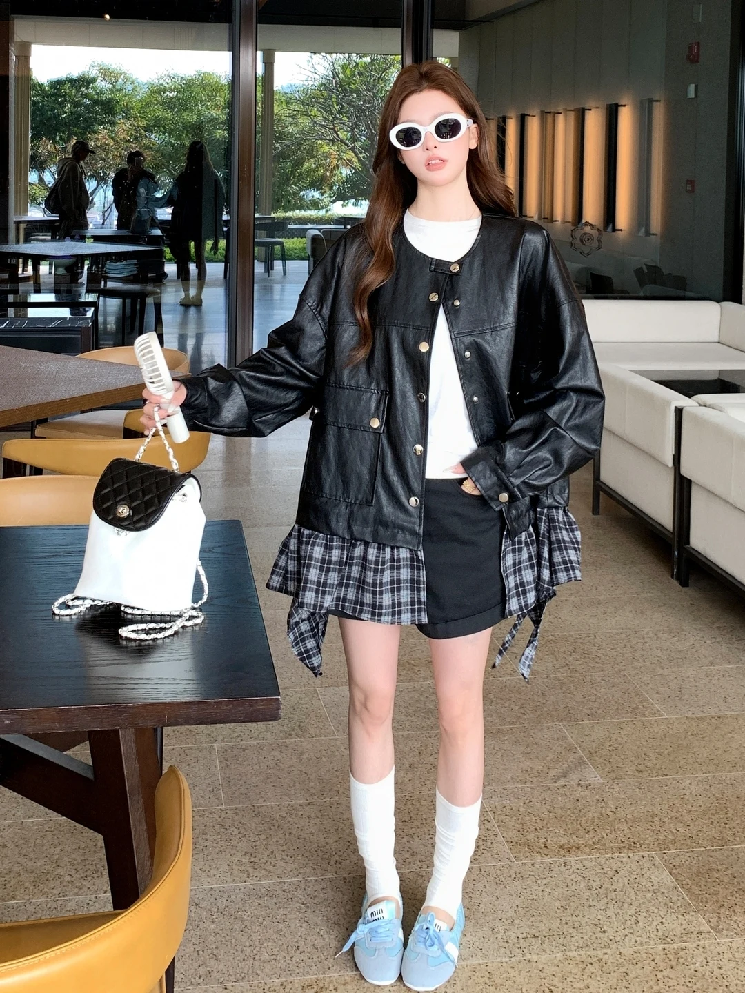 

Свободная женская куртка из искусственной кожи с круглым вырезом, в стиле пэчворк, повседневная, весенне-осенняя верхняя одежда, черная, в клетку, молодежный стиль