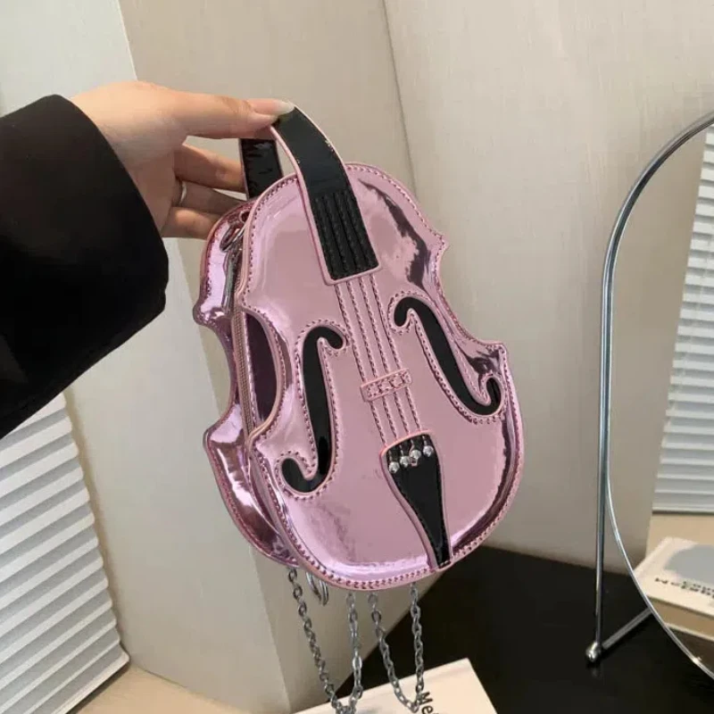 Mochila de violín a la moda para mujer, bolso de charol, bonito, personalizado, de alta calidad, con cadena para fiesta, 2024