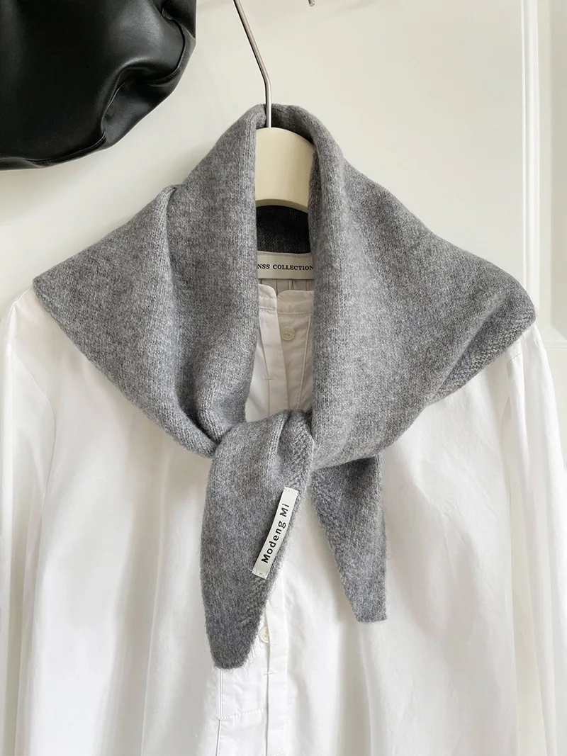 British Original Niche Brand Containing Wool Knitted Triangle Scarf Women\'s Headscarf Multi-functional Warm Knitted Scarf