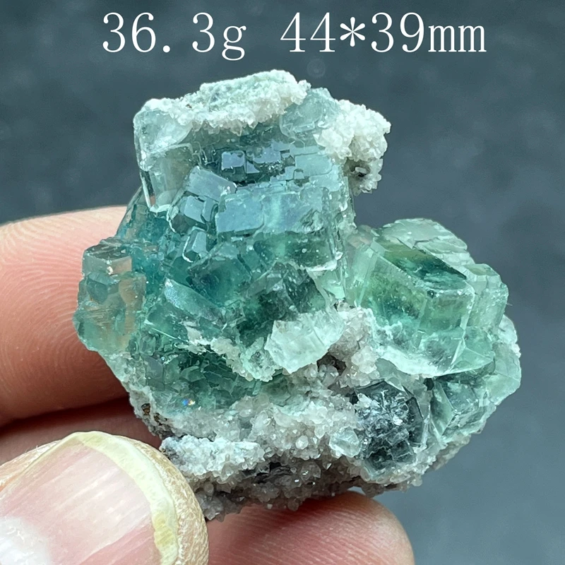 

100% natural Xianghualing vitreous green fluorite crystal mineral specimen